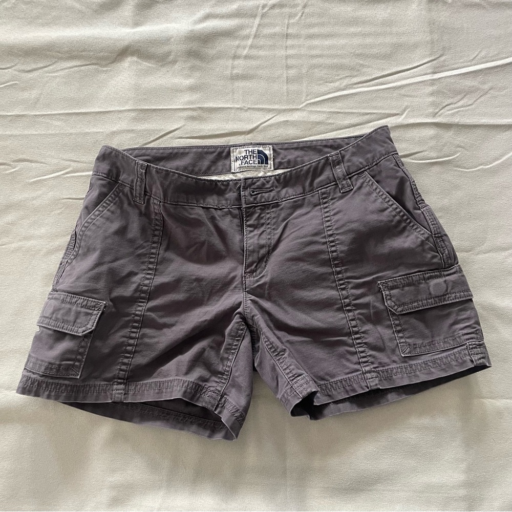 The North Face women’s trail short size 2